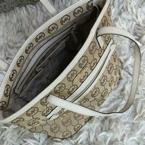 Michael Kors Medium Logo Tote